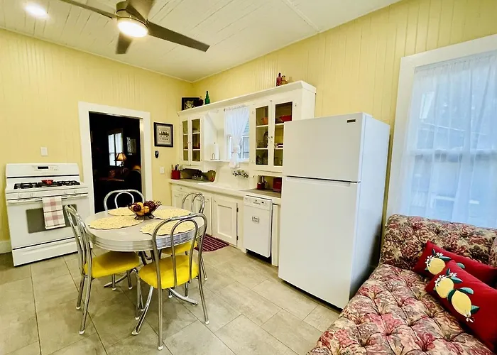 Holiday home Quaint Cute Fully Equipped In Louisiana Lafayette